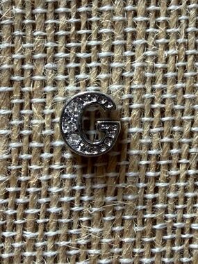 Silver Letter G